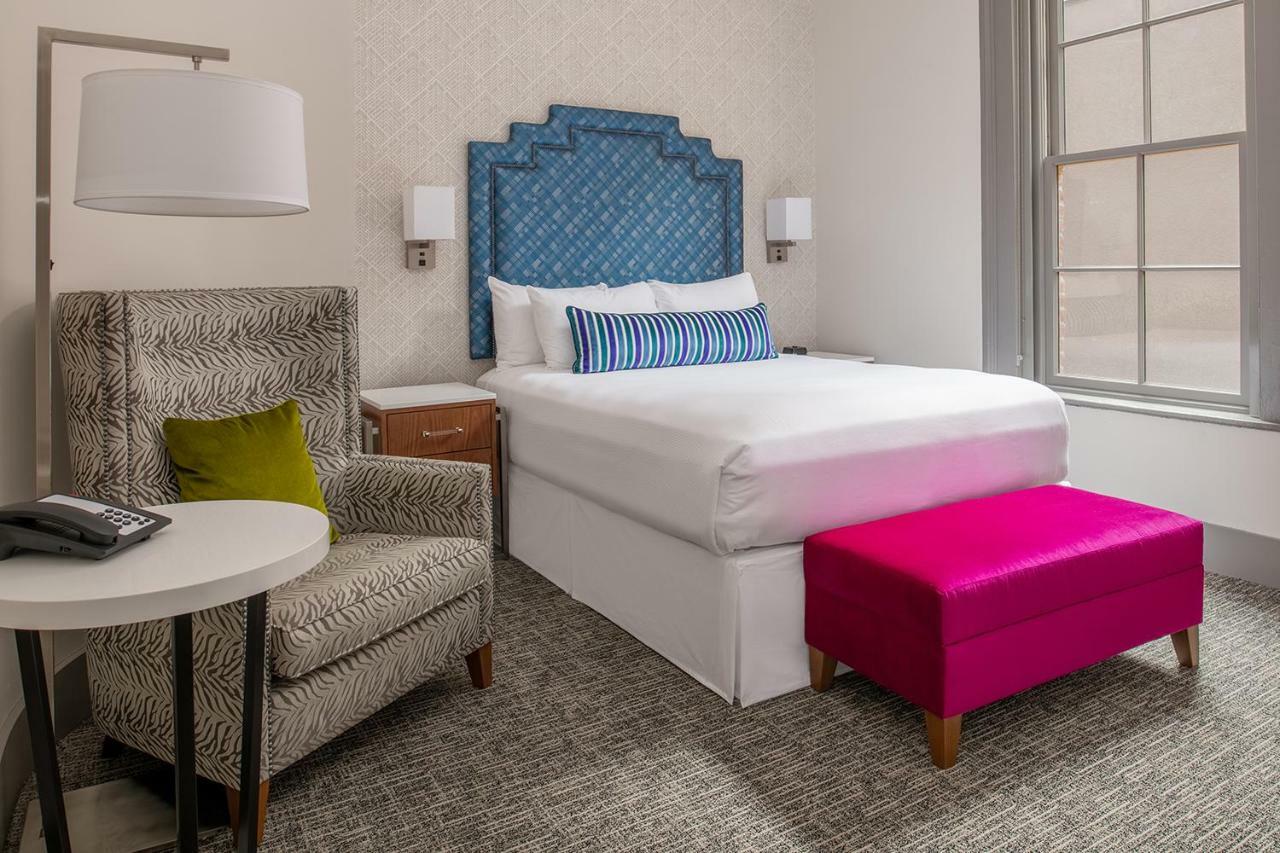 Harlow Hotel