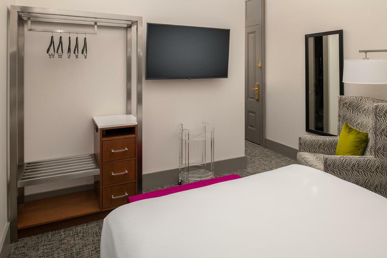 Harlow Hotel 2*