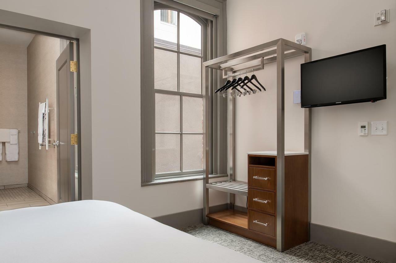 Hotel Harlow 2*
