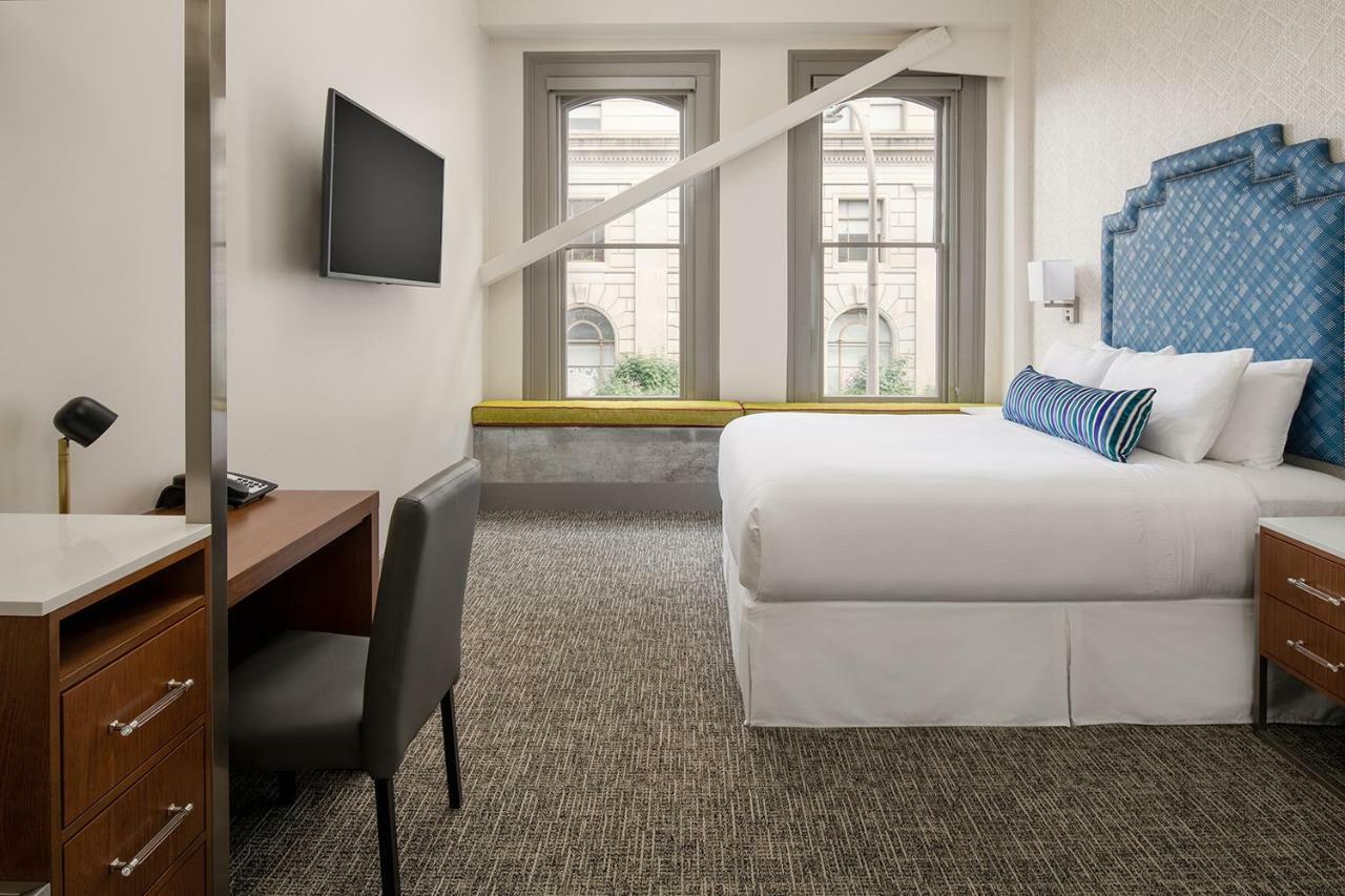 Hotel Harlow 2*